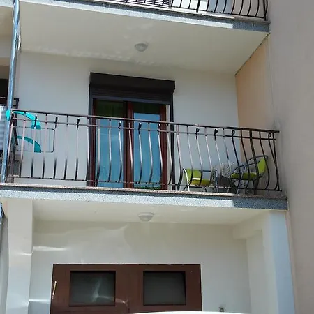 公寓 Family Apartment