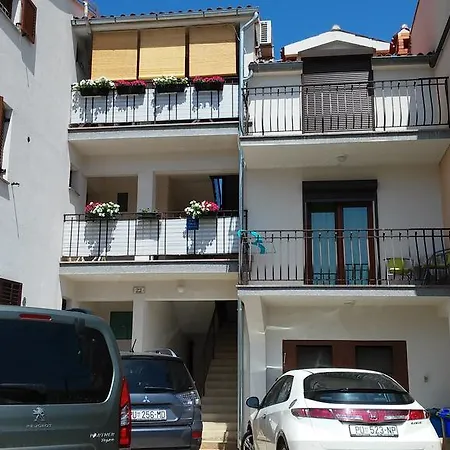 Family Apartment 罗维尼