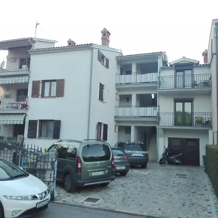 Family Apartment 公寓 罗维尼